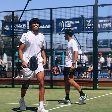 Fit And Padel Paradise Escape-sun, Sea And Padel Ajia Napa