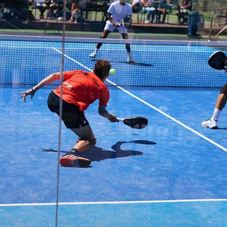 Fit And Padel Paradise Escape-sun, Sea And Padel Otel
