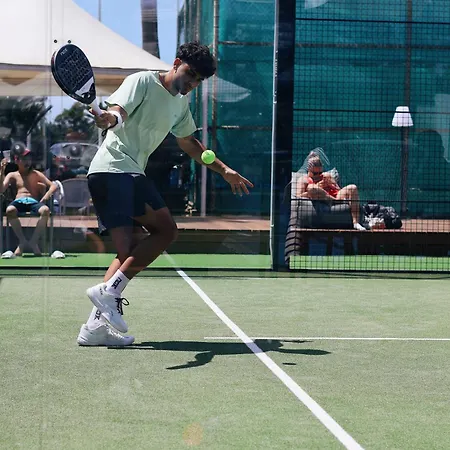 Fit And Padel Paradise Escape-sun, Sea And Padel Otel Aya Napa